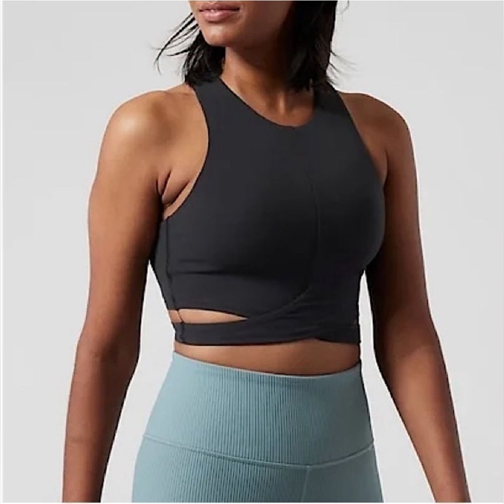 Athleta Conscious Cut Out Crop Small D/DD Black NEW with tags
